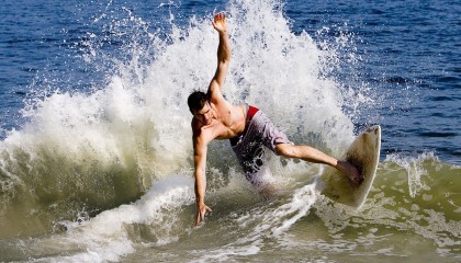 开云app-CBA赛季赛事精彩激烈，cba赛季赛程